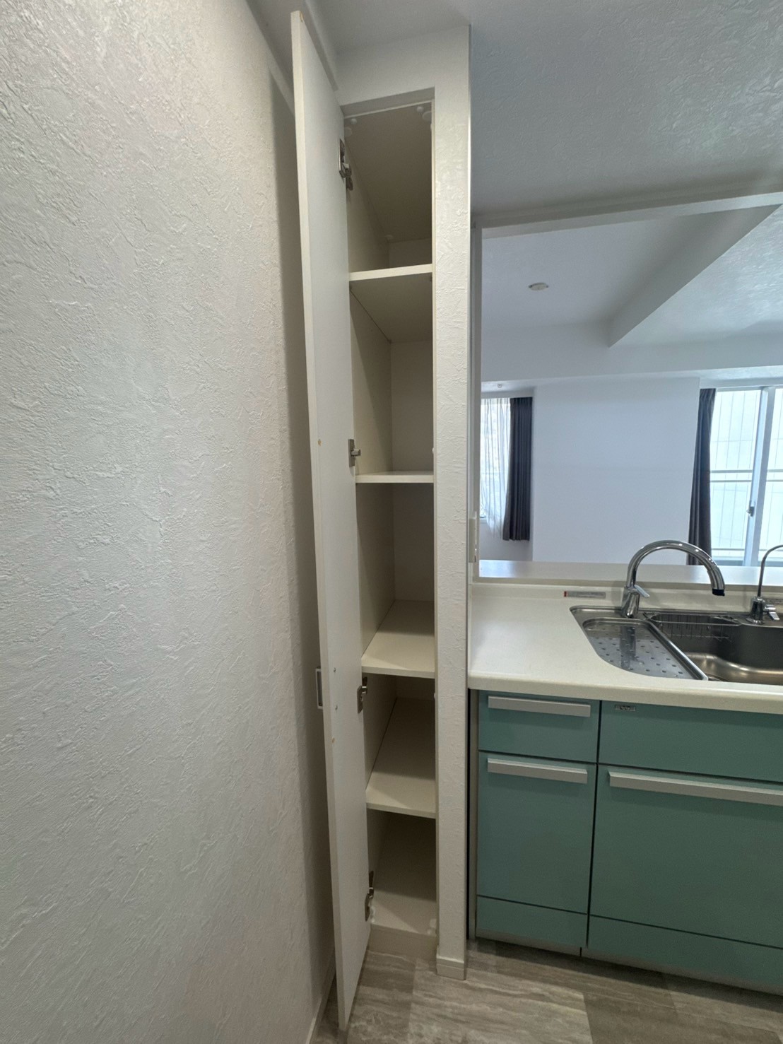 Kitchen - storage